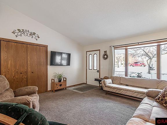 4th image of 2305 Marwood Dr