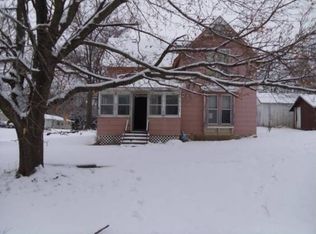 100 W 4th St, Douglas, NE 68344
