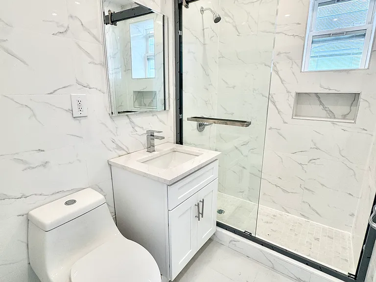 382 Avenue W #2R — Photo 6