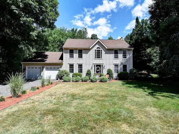 152 Kate Lane, Tolland, CT 06084