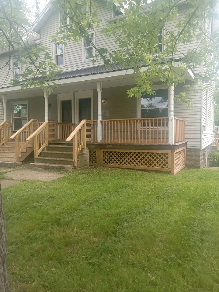 239 Linden Ave SE #2 photo 1