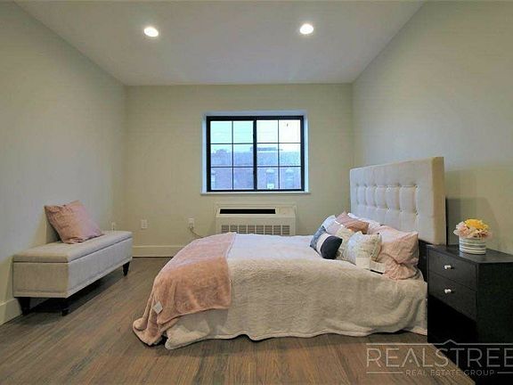 2nd image of 1337 Nostrand Ave APT 4B