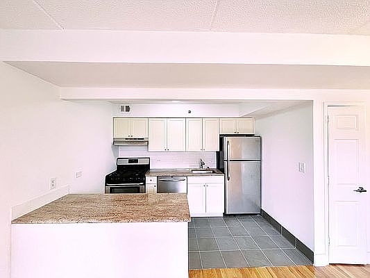 1st image of 138 E 112th St APT 5G