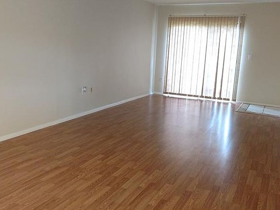 2nd image of 1836 Crystal Lake Dr #111