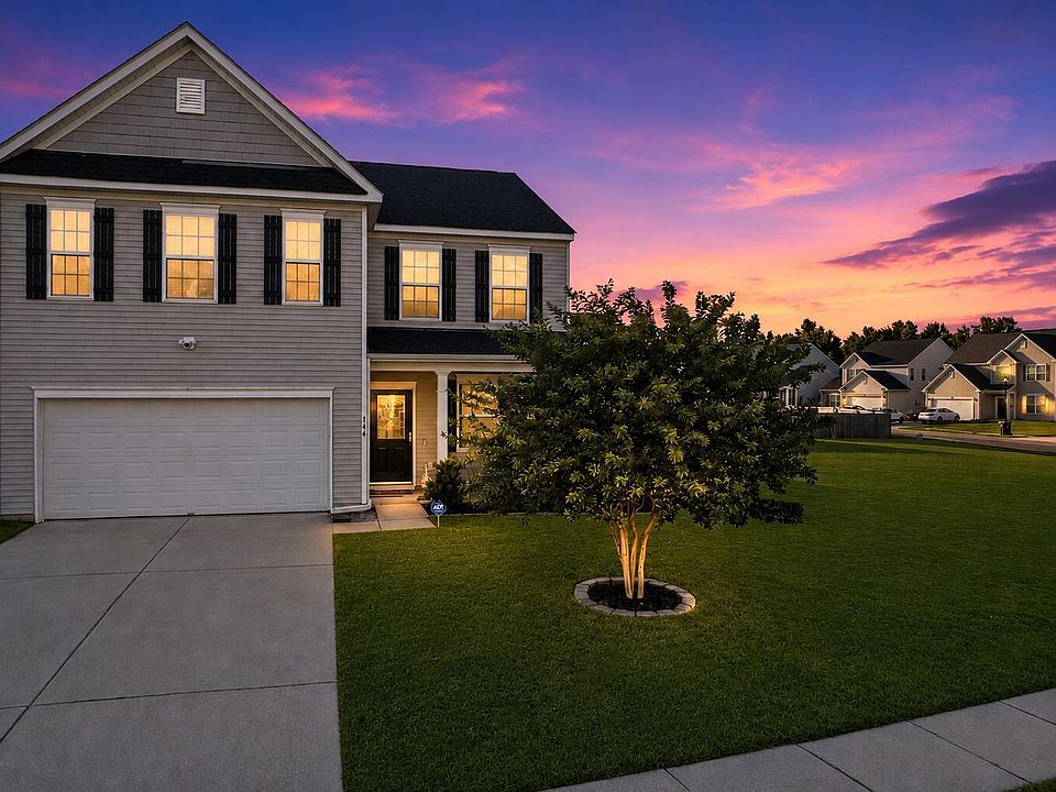 1st image of 144 Weeping Cypress Dr