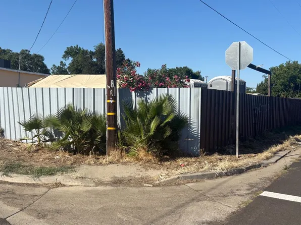 8720 Laird St, Grayson, CA 95363