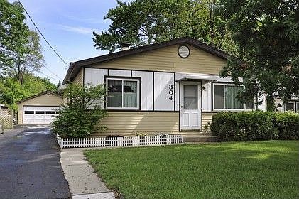 2nd image of 304 Forest Ave