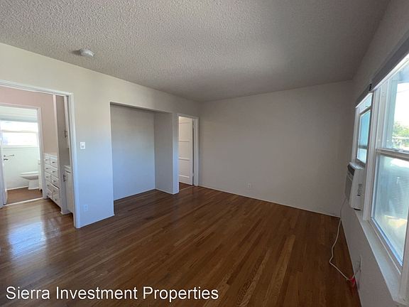 3rd image of 218 N Cordova St APT D