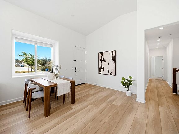 5th image of 15159 Leia Way