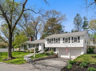 1 Winthrop Rd, Hingham, MA 02043