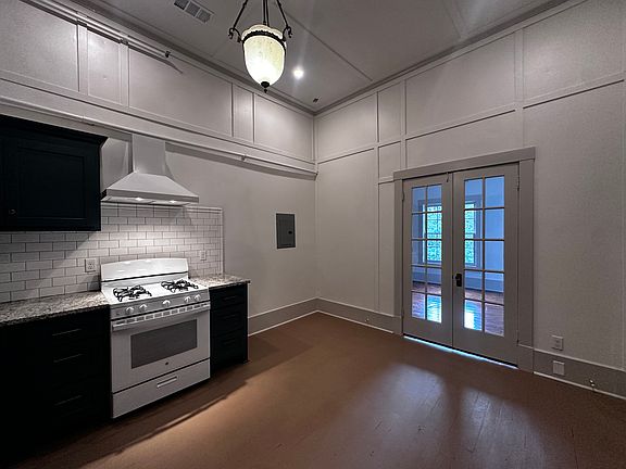 4th image of 538 Prospect Ave #204