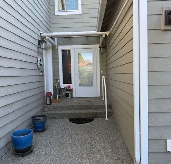 910 Medical Center Dr #F102 — Photo 20
