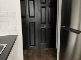 140 Roxborough Ave #1, Kitchener, ON N2M1P9