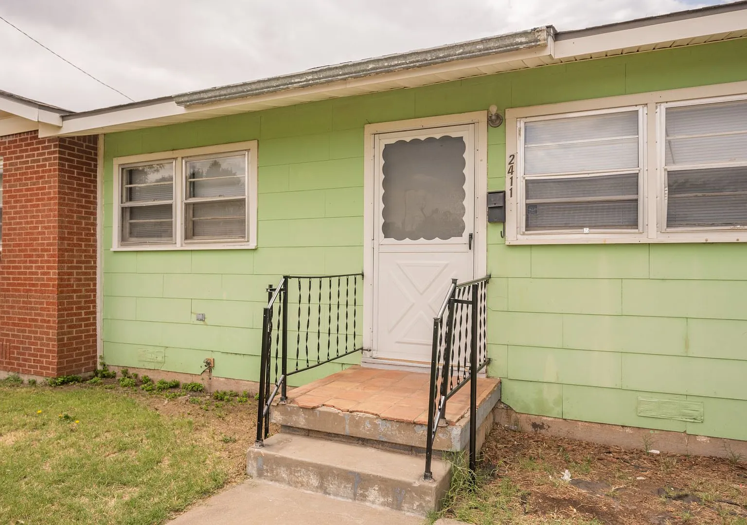 Three Bedroom Home for Lease! — Photo 4