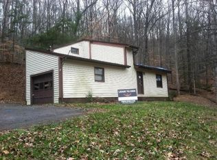 2903 Sunrise Village Rd, Big Stone Gap, VA 24219