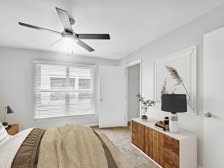 Cascade Apartments — Photo 14