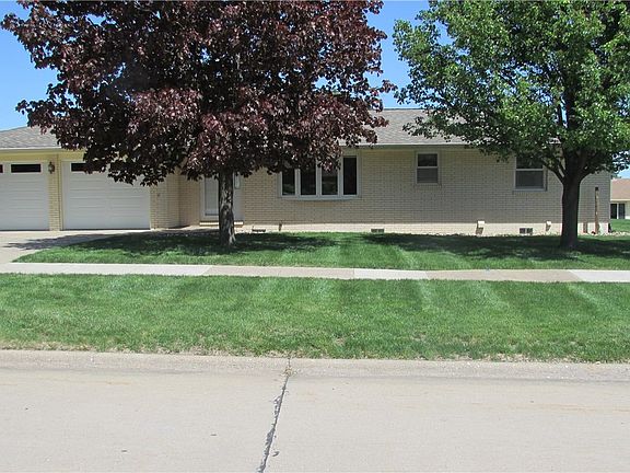 2nd image of 1501 W Grandview Dr