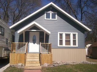 1411 11th Ave S, Fargo, ND 58103