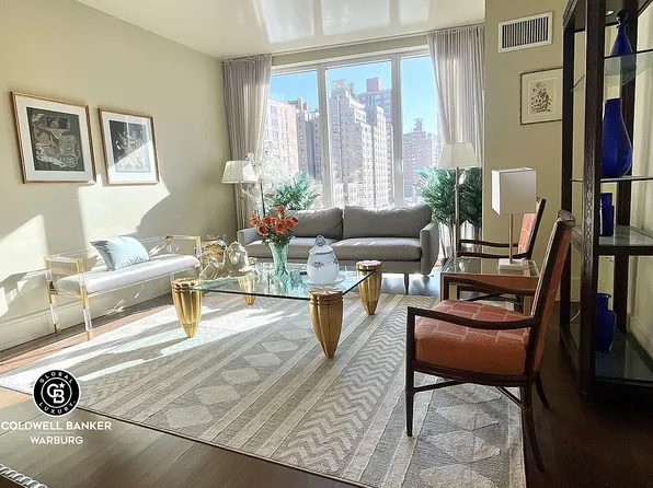 255 E 74th St APT 6B, New York, NY 10021