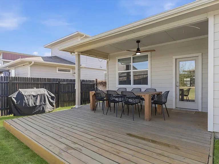 7416 Sagira Path — Photo 13