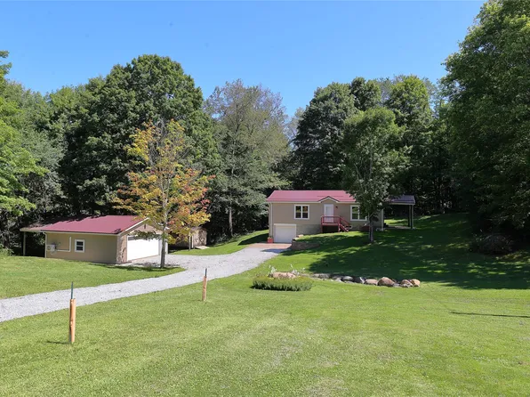 10565 German Rd, North East, PA 16428