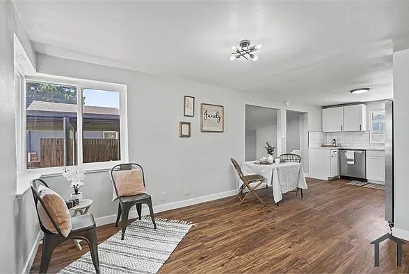 6725 Irving St — Photo 10