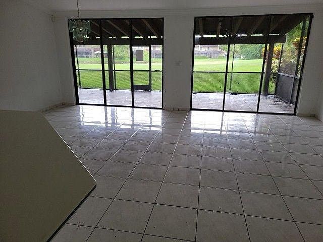 2nd image of 3600 Alcantara Ave