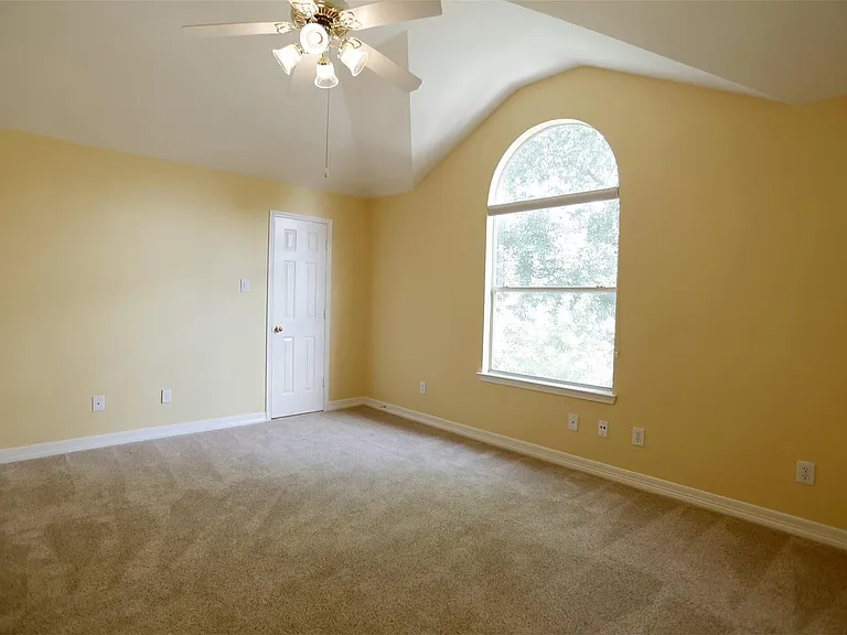 5110 Floyd St — Photo 11