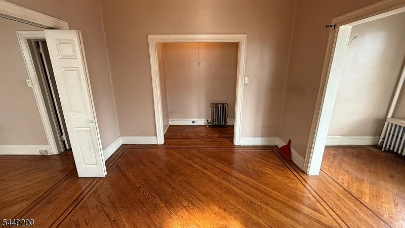 1 bed, 1.0 bath, $1,760 — Photo 2