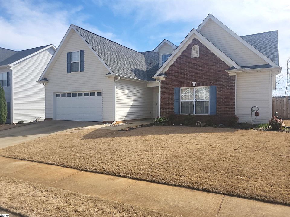 1st image of 10 Hollander Dr