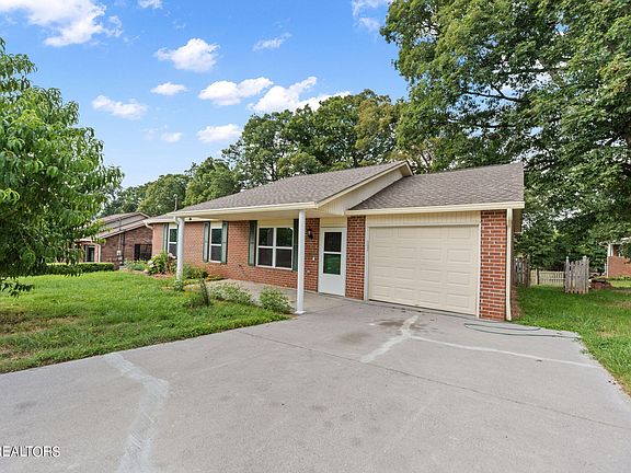 2nd image of 1141 Carollwood Rd