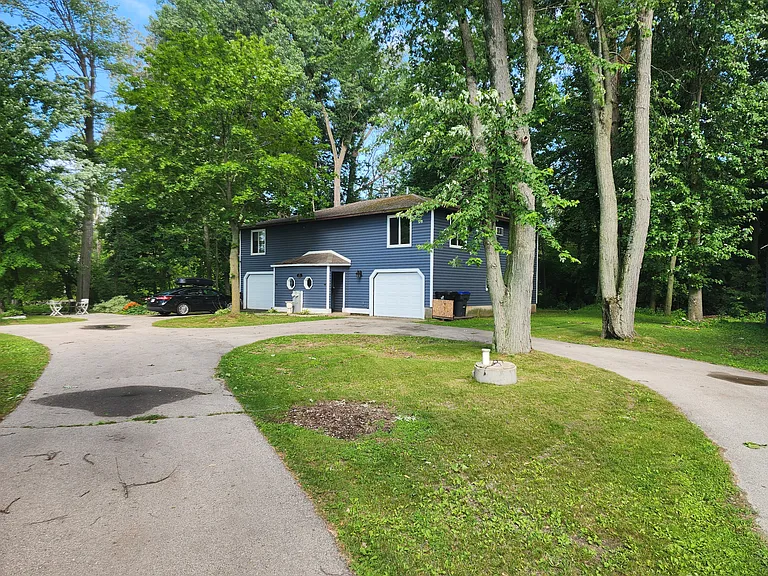 1298 S Bayshore Rd #1 — Photo 3