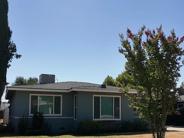 Fairview Ave — Photo 33