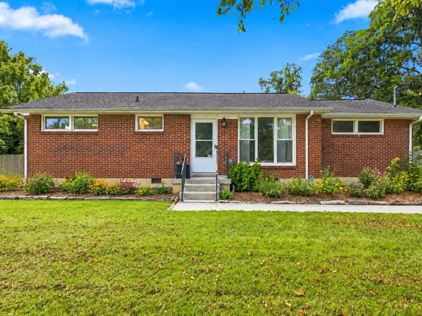 1914 Cypress Dr, Murfreesboro, TN 37130