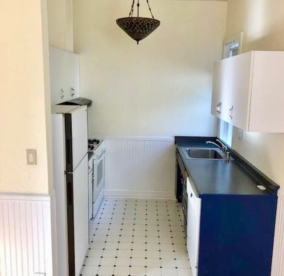 Studio, 450 sqft, $3,000 — Photo 4