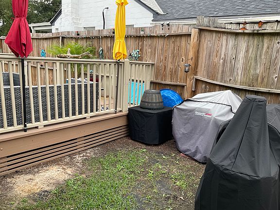 2nd image of 511 1/2 E 62nd St #1/2