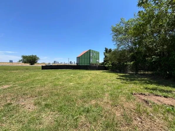 3134 Pastor St, Dallas, TX 75212