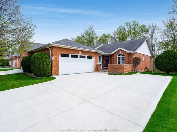 137 Division St N #10, Kingsville, ON N9Y 1E3