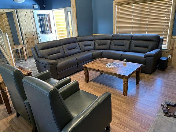 4th image of 147 N Teakwood Dr