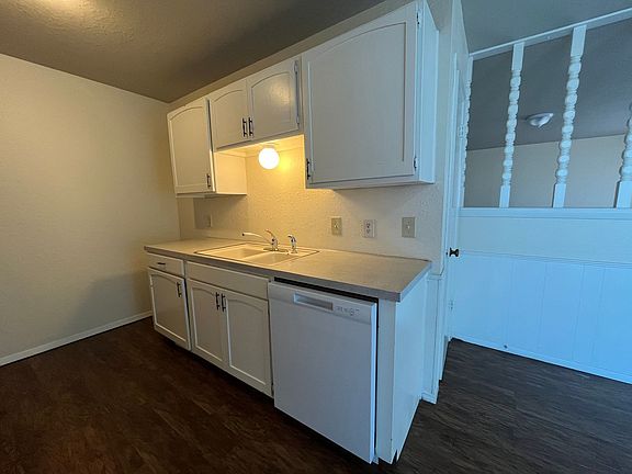 4th image of 4603 S 72nd East Pl #4601