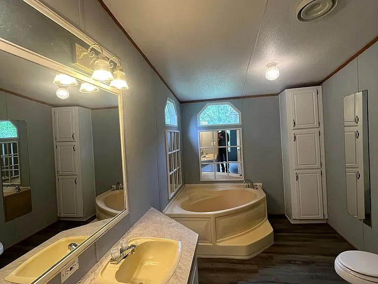 1816 Switzer Green Pond Rd #B — Photo 13