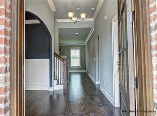 201 NW White Oak Rd, Bentonville, AR 72712