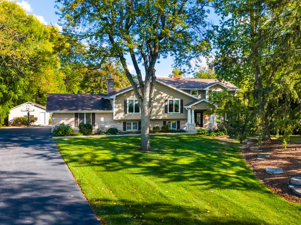 4733 Roslyn Rd, Downers Grove, IL 60515