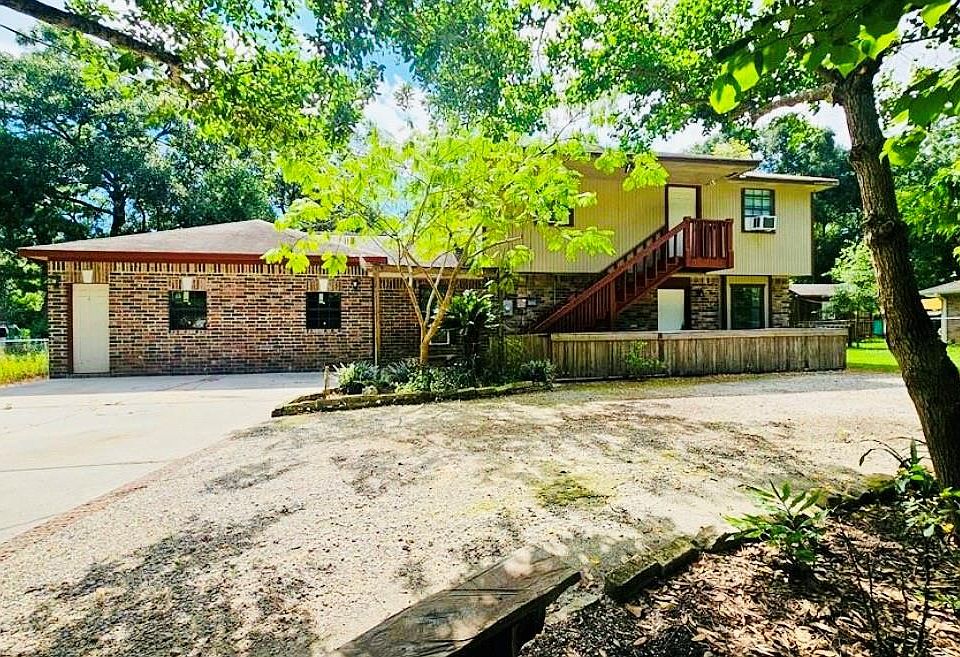 1st image of 19639 Maple Ln