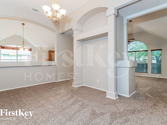 5th image of 1233 Logan Dr