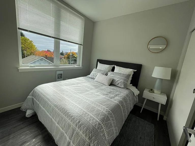 Sylvan Court — Photo 10