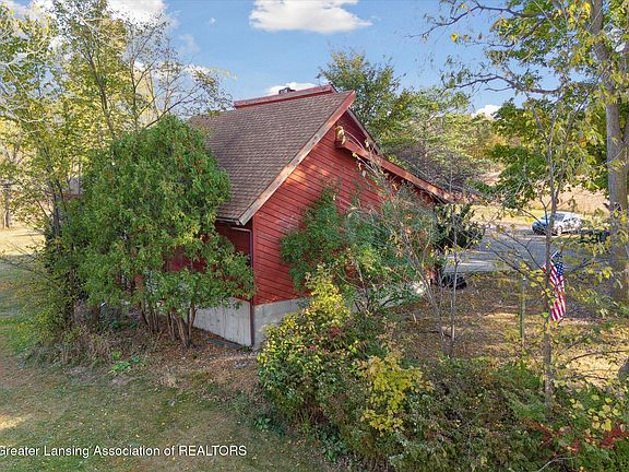 3rd image of 7133 Columbia Hwy