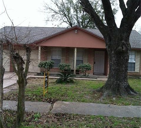 2nd image of 14866 Estrellita Dr
