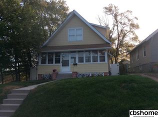 3335 S 17th St, Omaha, NE 68108