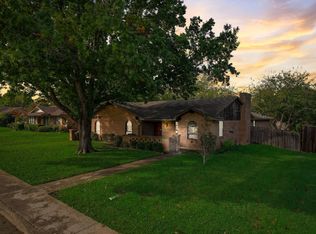 809 Vince Ln, Desoto, TX 75115
